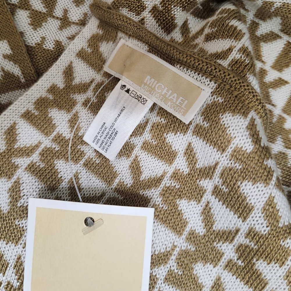 Michael Kors Beige and White Patterned Knit Scarf